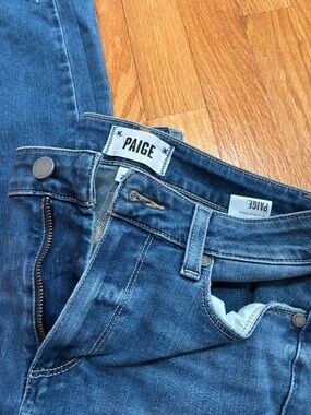 PAIGE Women’s Mid Blue Straight Leg Jeans